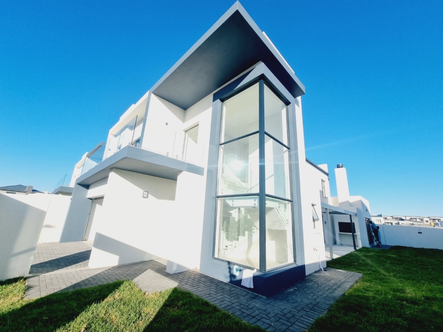 4 Bedroom Property for Sale in Sandown Western Cape